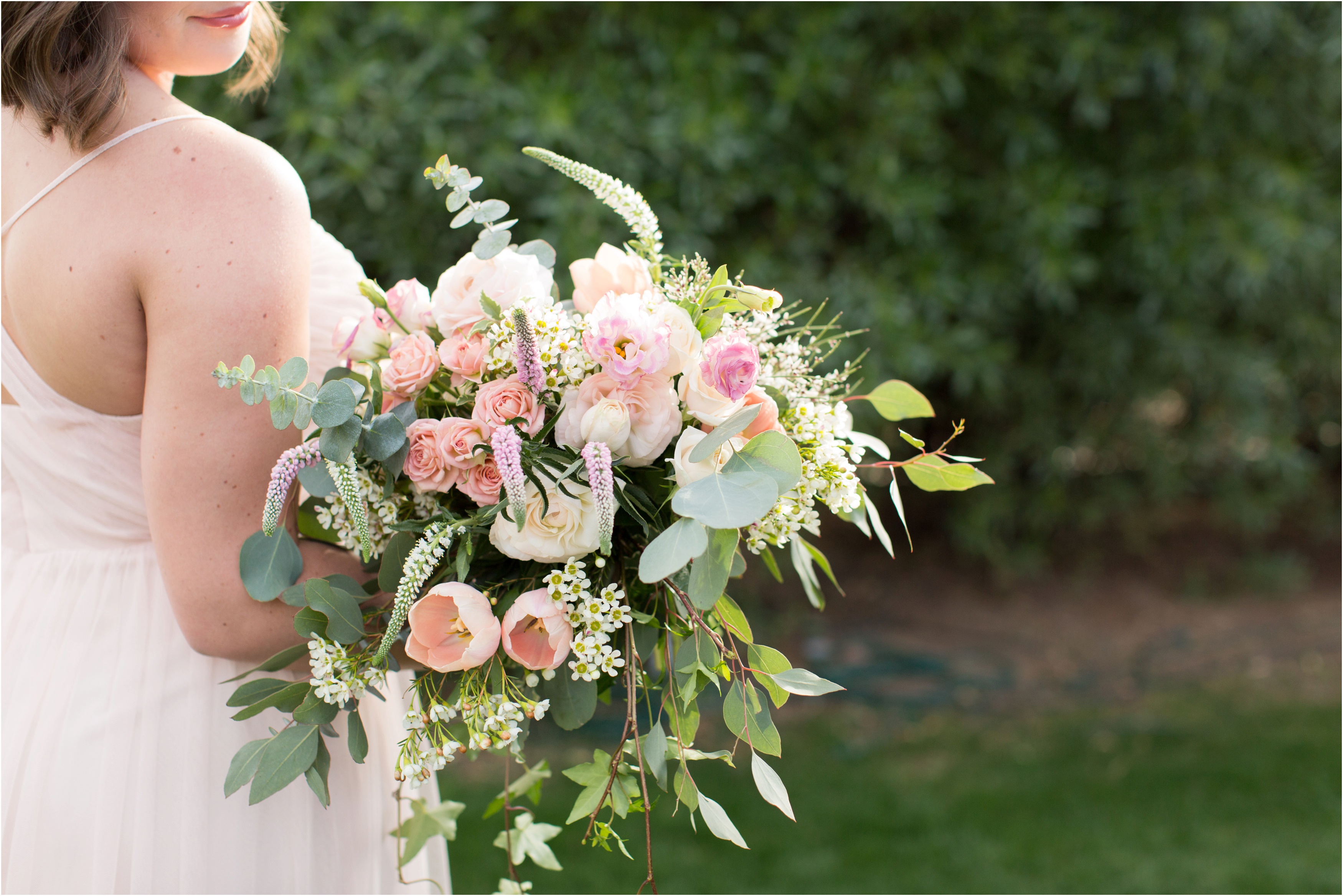 blush pink bouquet for arizona weddings