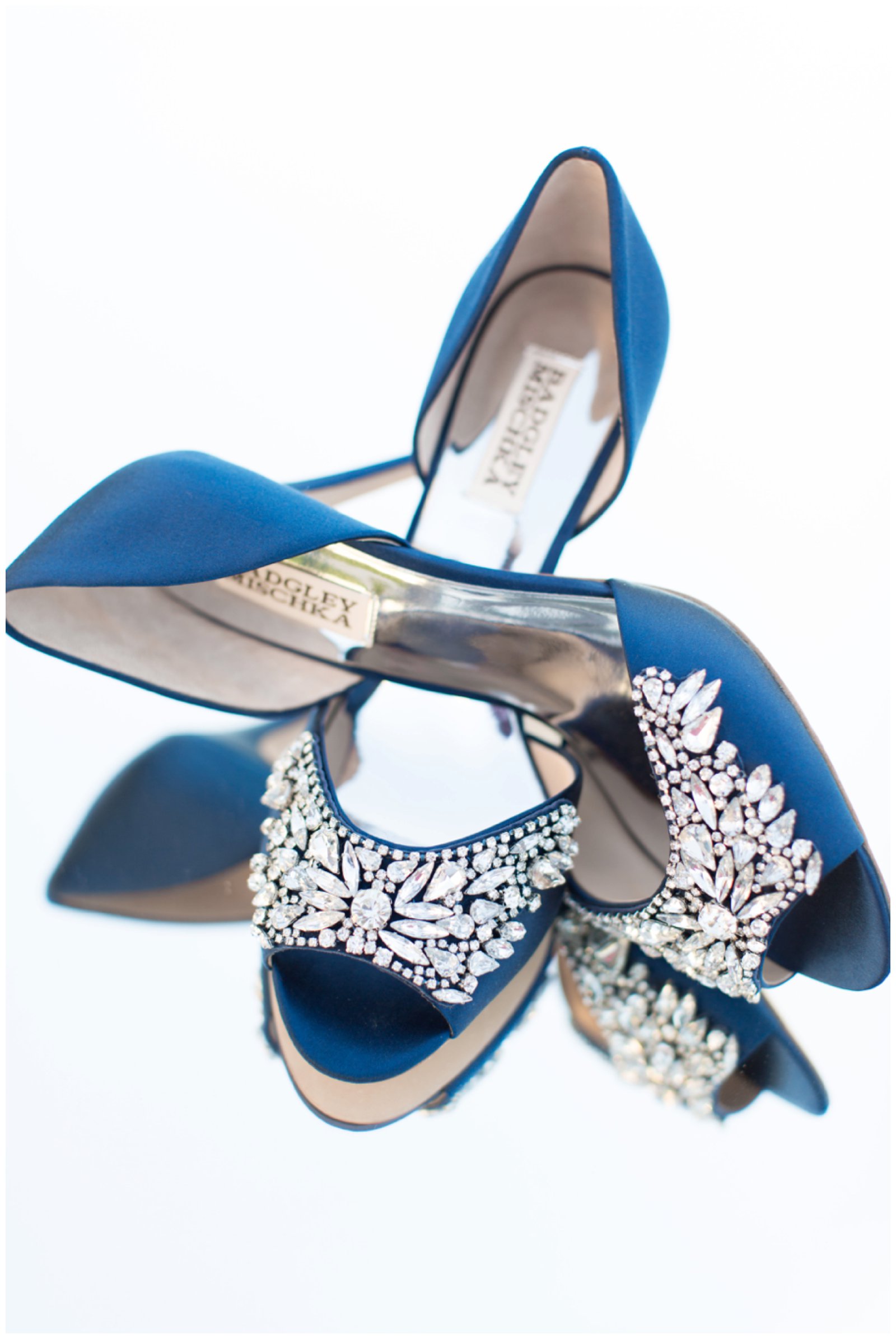 Blue wedding heels for vibrant brides